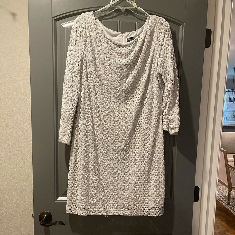 Mother of the Bride💐 Silver & Lace Dress